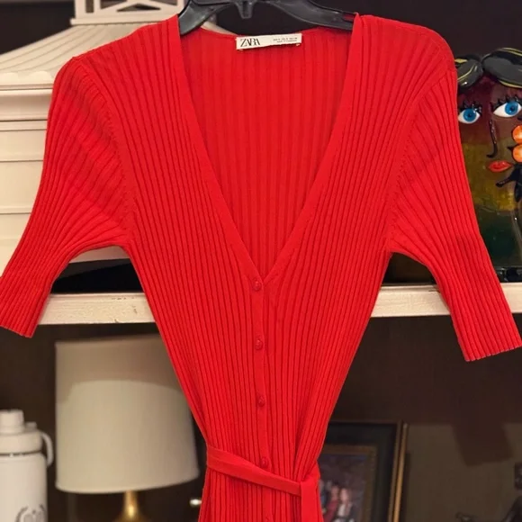ZARA Small S red ribbed v neck dress midi with belt - Picture 2 of 3